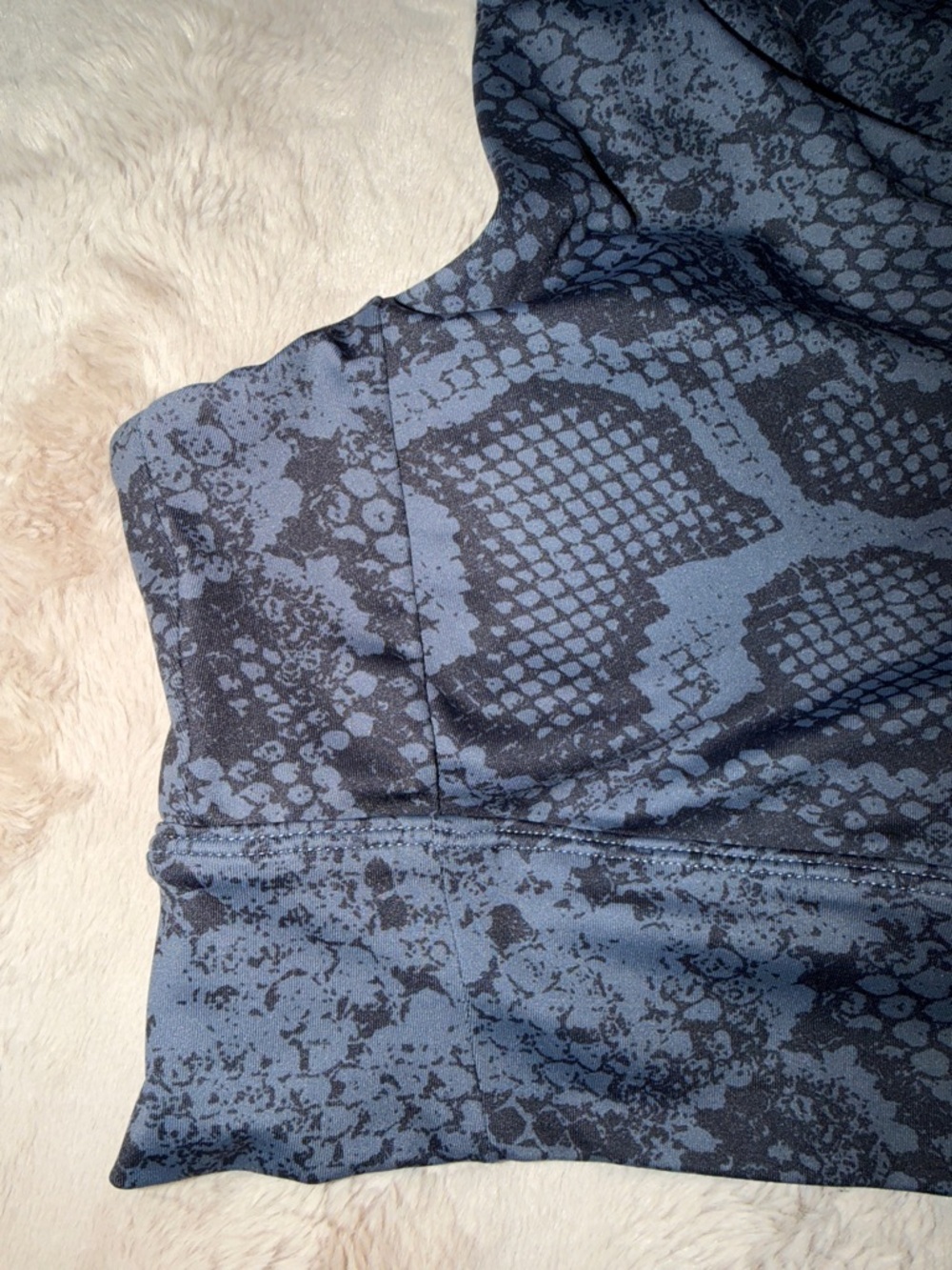High-Neck Snake-Print Sports Bra in Charcoal - Picture 6 of 7